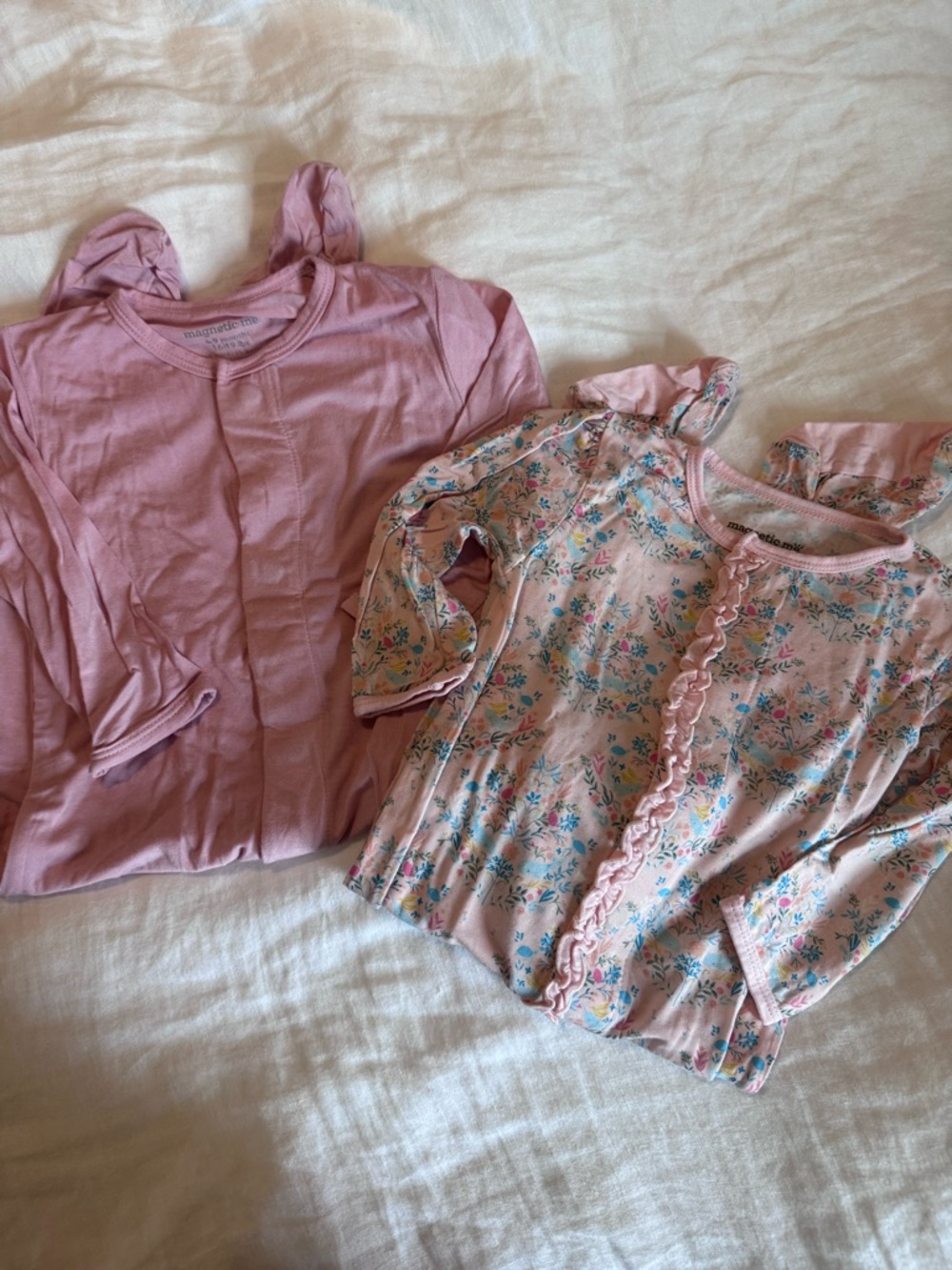 Magnetic Me Pink Floral Ruffle-Front Long-Sleeve Top Duo + 1 Spearmint Snapped